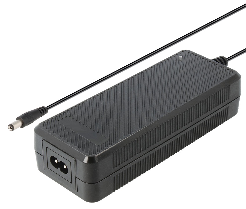 Alimentador Electrónico Universal 19Vcc/5,0A